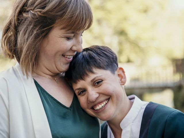 Le mariage de Cyrielle et Fanny à Landrais, Charente Maritime 15