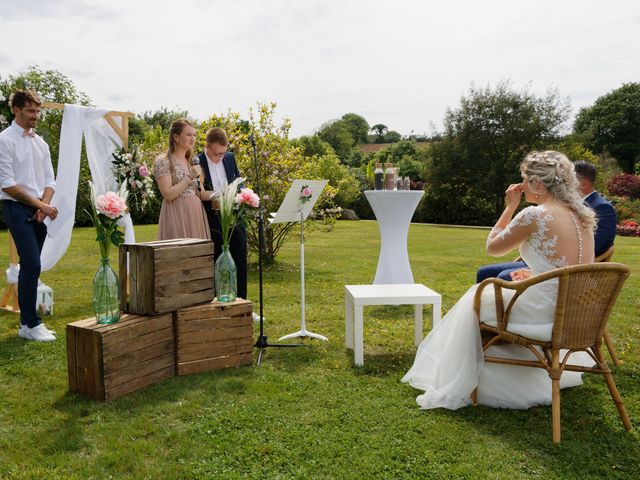 Le mariage de Guy et Océane à Elliant, Finistère 11