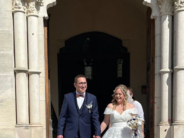 Le mariage de Anthony et Laura à Saint-Julien, Côte d&apos;Or 1