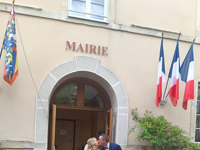 Le mariage de Anthony et Laura à Saint-Julien, Côte d&apos;Or 4