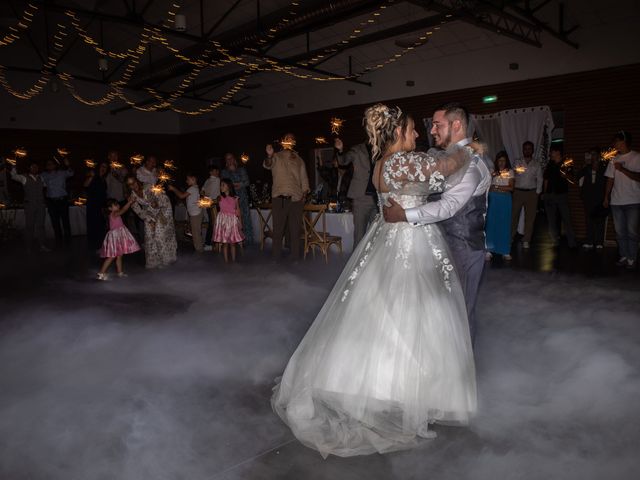 Le mariage de Toni et Elodie à Brantôme en Périgord, Dordogne 25