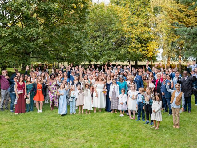 Le mariage de Agostinho et Léocadie à Savigny-sur-Orge, Essonne 142