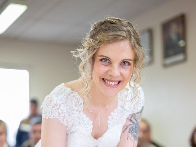 Le mariage de David et Victoire à Moissat, Puy-de-Dôme 30