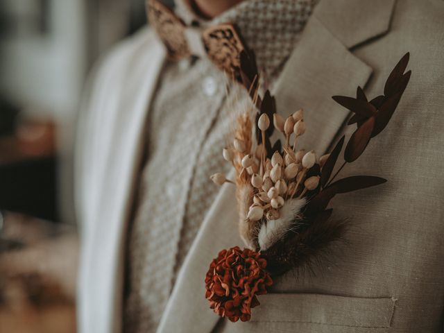 Le mariage de David et Victoire à Moissat, Puy-de-Dôme 35