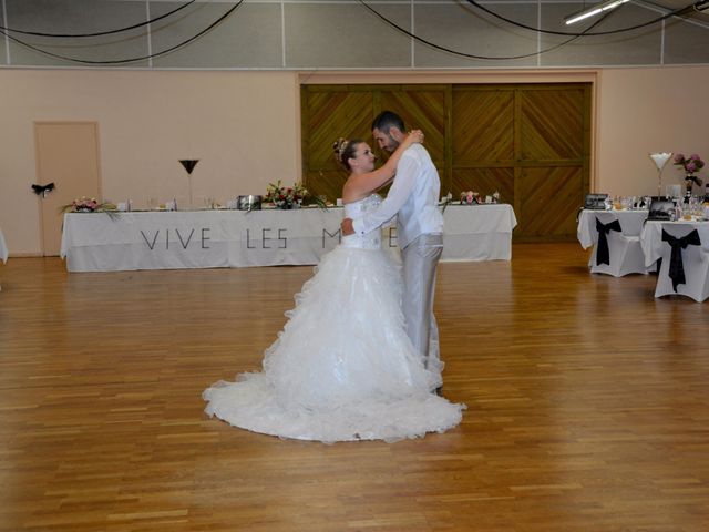 Le mariage de Guillaume et Malory à Vayres, Gironde 3