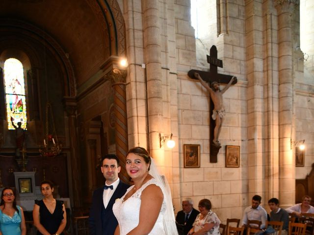 Le mariage de Emilien et Morgane à Cubzac-les-Ponts, Gironde 10