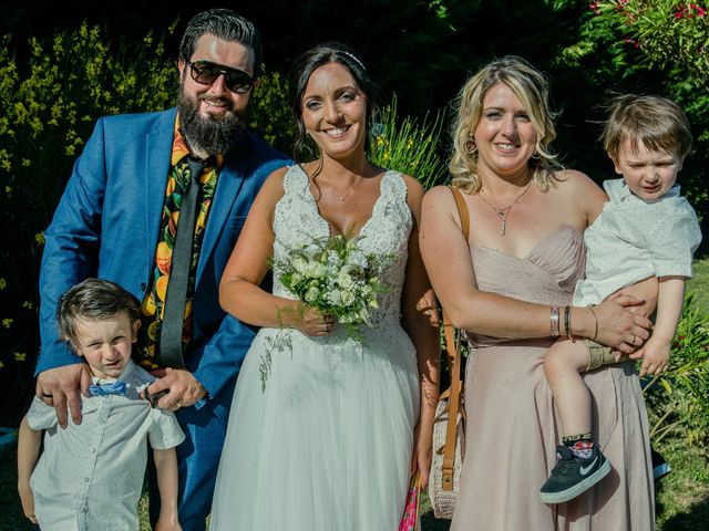 Le mariage de Benjamin et Amandine à Saint-Gilles, Gard 79