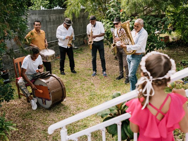 Le mariage de Cédric et Laetitia à L'Étang-Salé, La Réunion 15