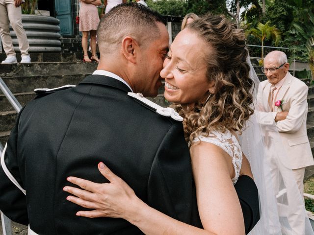 Le mariage de Cédric et Laetitia à L'Étang-Salé, La Réunion 26