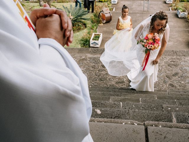 Le mariage de Cédric et Laetitia à L'Étang-Salé, La Réunion 29