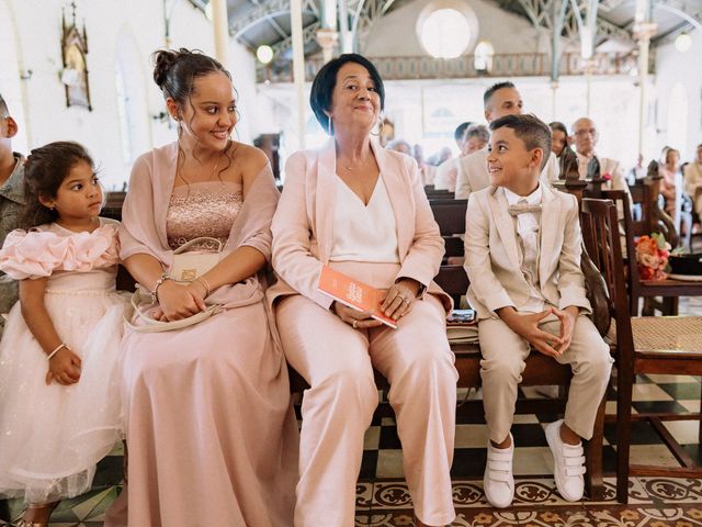 Le mariage de Cédric et Laetitia à L'Étang-Salé, La Réunion 35
