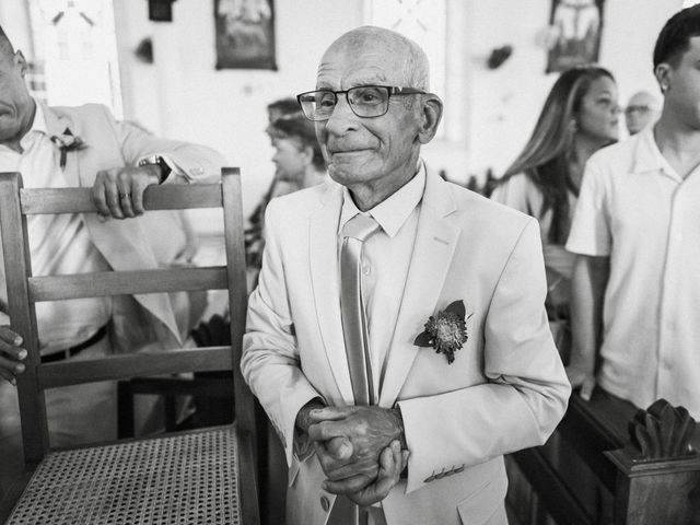 Le mariage de Cédric et Laetitia à L'Étang-Salé, La Réunion 42