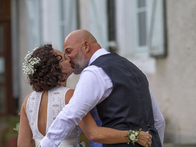 Le mariage de Etienne et Céline à Vigeois, Corrèze 1