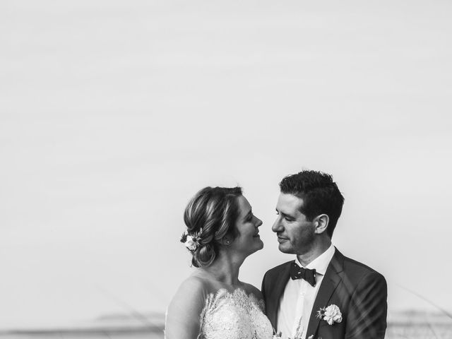 Le mariage de Sébastien et Justine à Jullouville, Manche 23