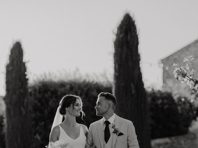 Le mariage de Vincent et Cassandre à Grignan, Drôme 19