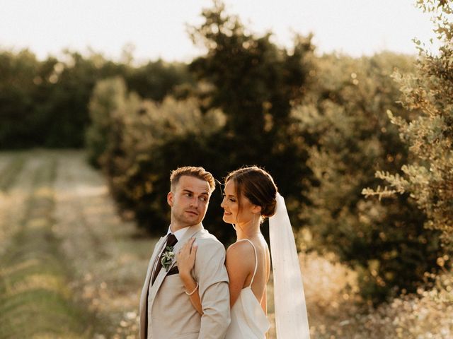 Le mariage de Vincent et Cassandre à Grignan, Drôme 27