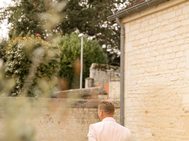 Le mariage de Cyril et Julie à Fleury-sur-Orne, Calvados 5