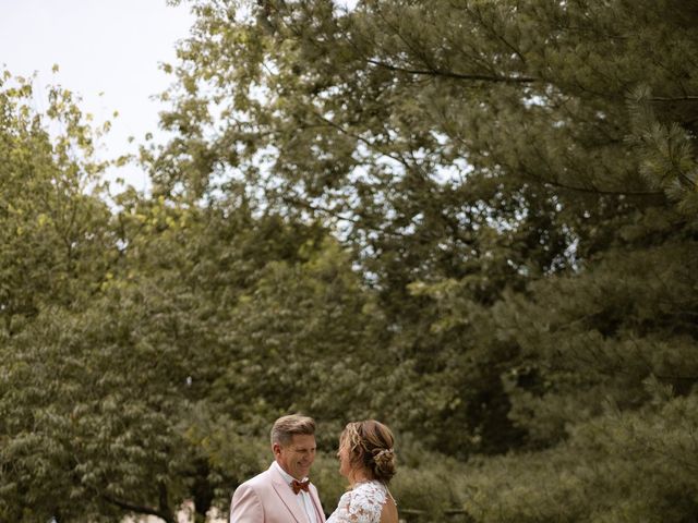 Le mariage de Cyril et Julie à Fleury-sur-Orne, Calvados 25