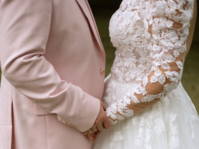 Le mariage de Cyril et Julie à Fleury-sur-Orne, Calvados 27