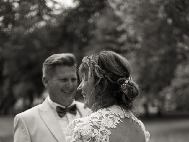 Le mariage de Cyril et Julie à Fleury-sur-Orne, Calvados 30