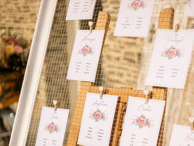 Le mariage de Cyril et Julie à Fleury-sur-Orne, Calvados 44