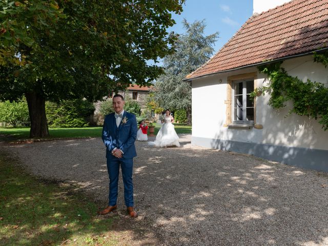 Le mariage de Nicolas et Rebecca à Roanne, Loire 13