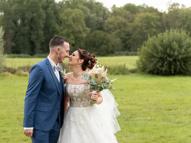 Le mariage de Nicolas et Rebecca à Roanne, Loire 22