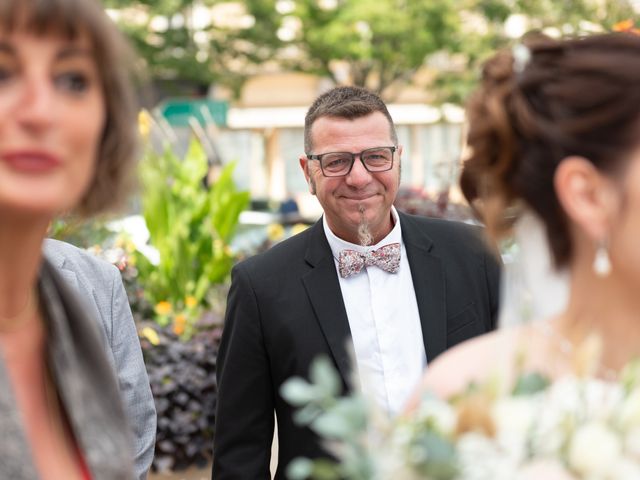 Le mariage de Nicolas et Rebecca à Roanne, Loire 28