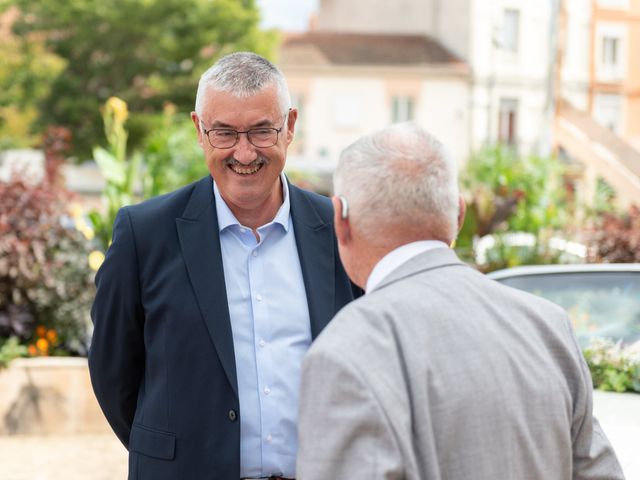 Le mariage de Nicolas et Rebecca à Roanne, Loire 29