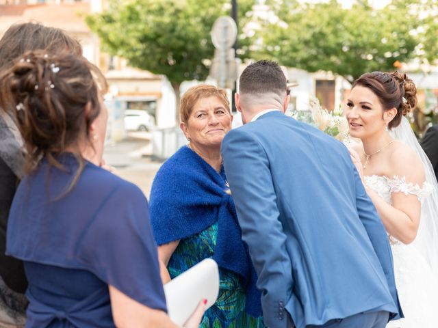 Le mariage de Nicolas et Rebecca à Roanne, Loire 31