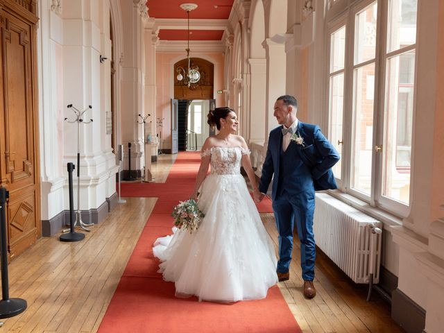 Le mariage de Nicolas et Rebecca à Roanne, Loire 33