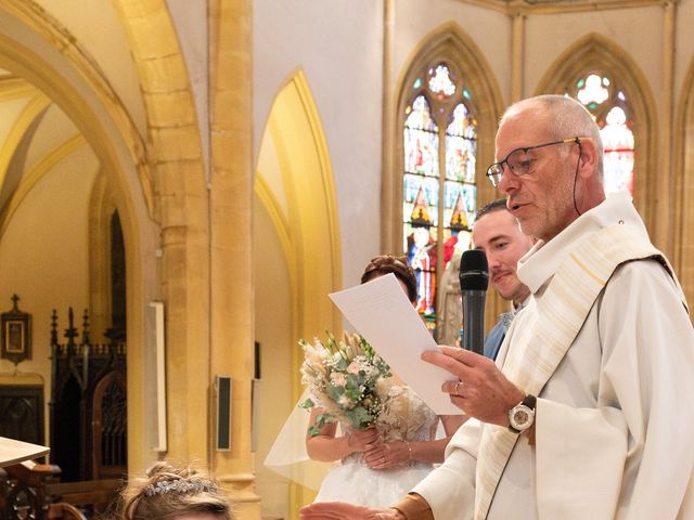 Le mariage de Nicolas et Rebecca à Roanne, Loire 51