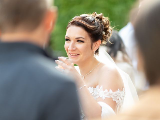 Le mariage de Nicolas et Rebecca à Roanne, Loire 58