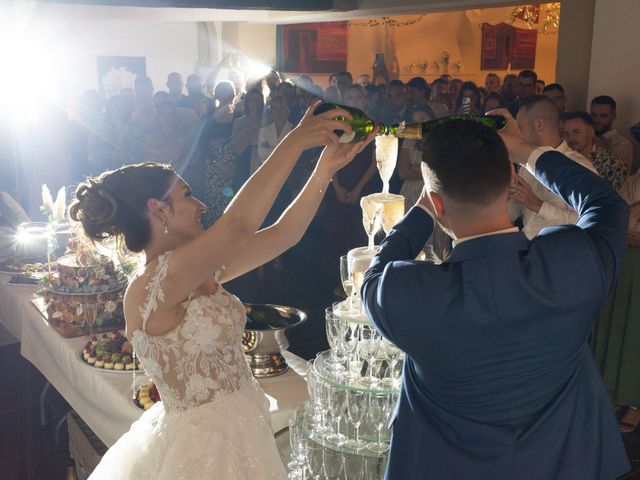 Le mariage de Nicolas et Rebecca à Roanne, Loire 97