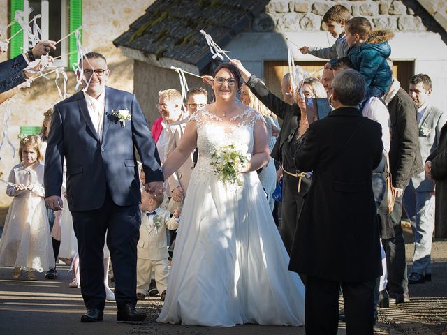 Le mariage de Laura et Sébastien à Valuéjols, Cantal 3