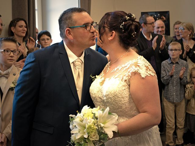Le mariage de Laura et Sébastien à Valuéjols, Cantal 19
