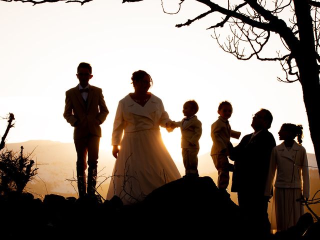 Le mariage de Laura et Sébastien à Valuéjols, Cantal 24