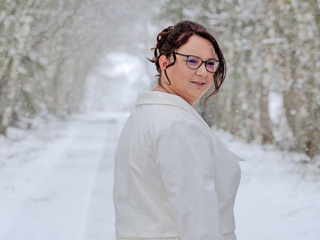 Le mariage de Laura et Sébastien à Valuéjols, Cantal 35