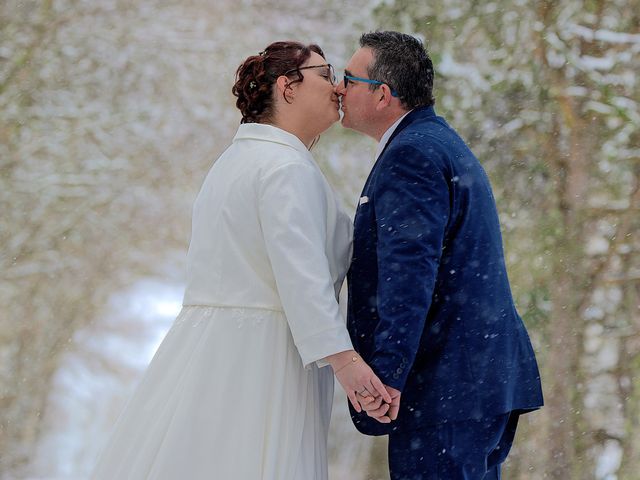 Le mariage de Laura et Sébastien à Valuéjols, Cantal 36
