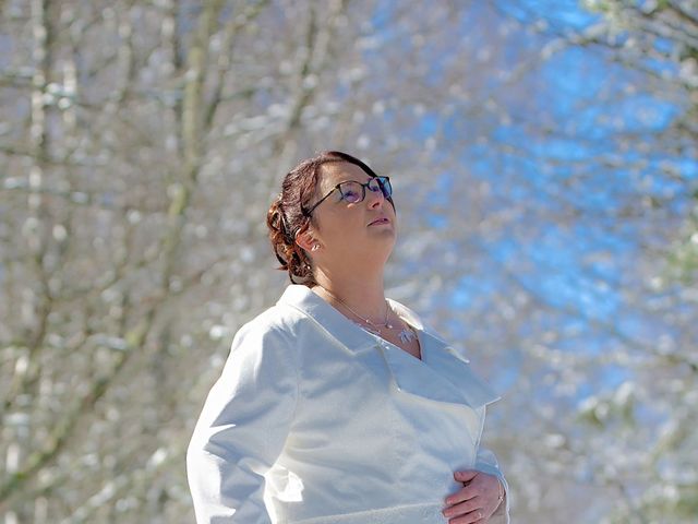Le mariage de Laura et Sébastien à Valuéjols, Cantal 48