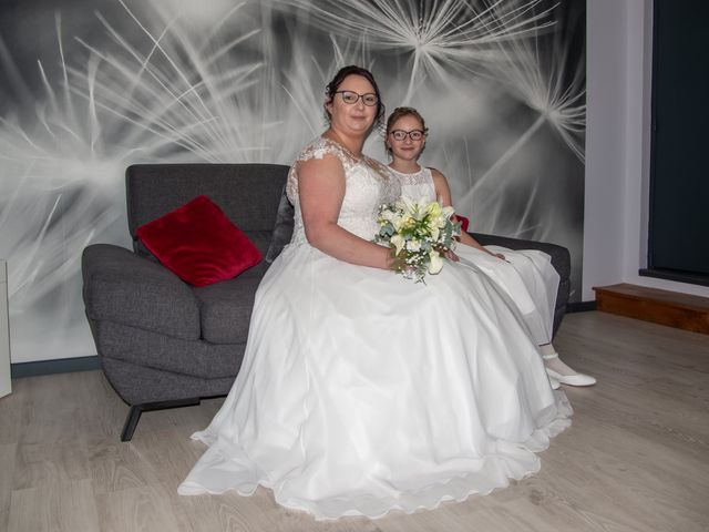 Le mariage de Laura et Sébastien à Valuéjols, Cantal 88