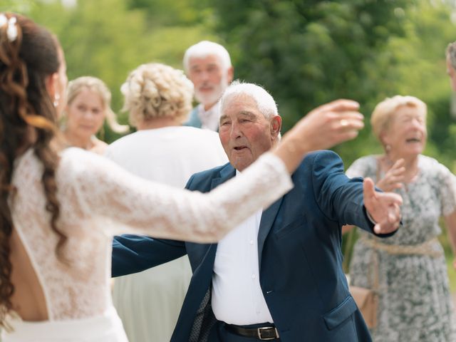 Le mariage de Romain et Mégane à Orges, Haute-Marne 14