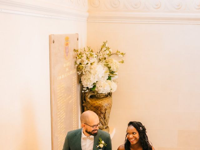 Le mariage de Romain et Elodie à Clichy, Hauts-de-Seine 16