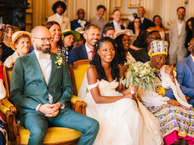 Le mariage de Romain et Elodie à Clichy, Hauts-de-Seine 20