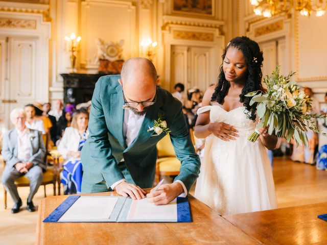 Le mariage de Romain et Elodie à Clichy, Hauts-de-Seine 1