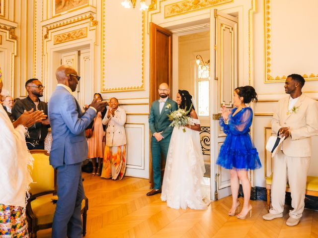 Le mariage de Romain et Elodie à Clichy, Hauts-de-Seine 24