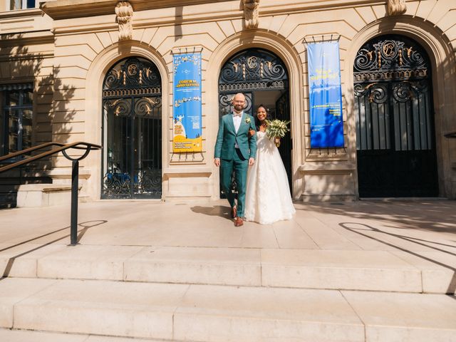 Le mariage de Romain et Elodie à Clichy, Hauts-de-Seine 27