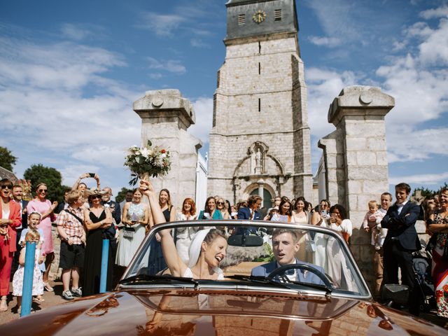 Le mariage de Thomas et Sarah à Ectot-l&apos;Auber, Seine-Maritime 12