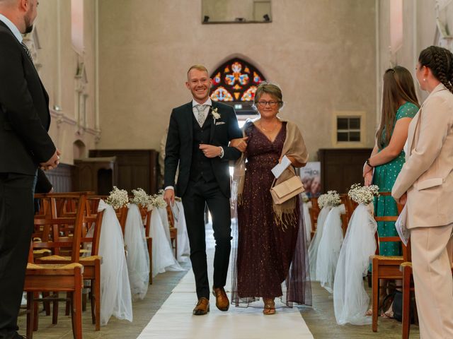 Le mariage de Pierre et Marina à Châteaugiron, Ille et Vilaine 31