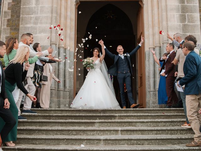 Le mariage de Pierre et Marina à Châteaugiron, Ille et Vilaine 37